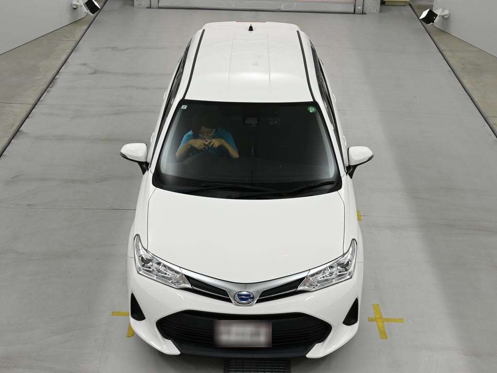 2021 Toyota Corolla Fielder ハイブリッド EX auction photo 7