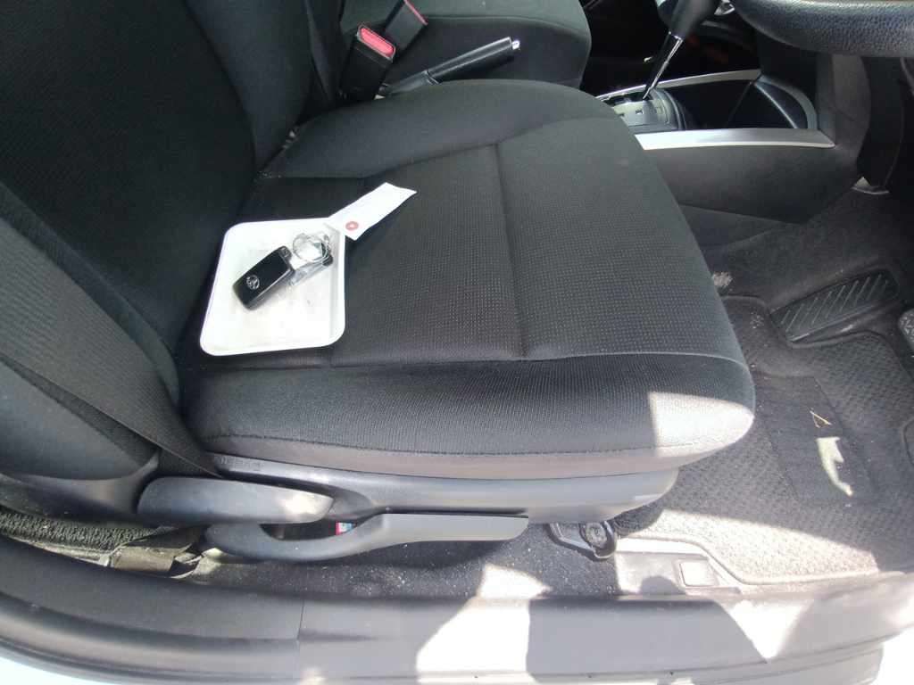 2021 Toyota Corolla Fielder ハイブリッド EX auction photo 10