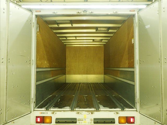 2020 Isuzu Forward Van auction photo 4