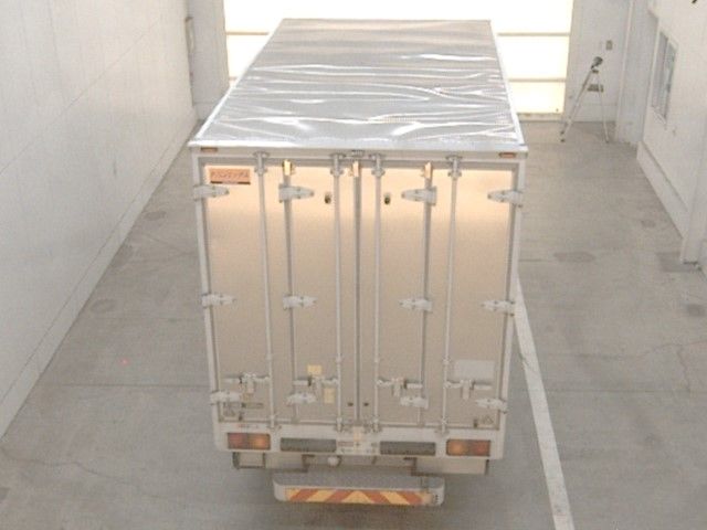 2020 Isuzu Forward Van auction photo 3