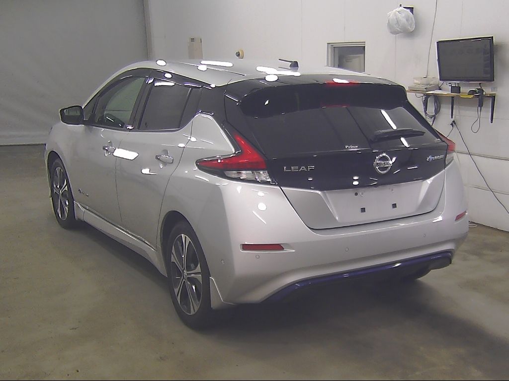 2018 Nissan Leaf G auction photo 5