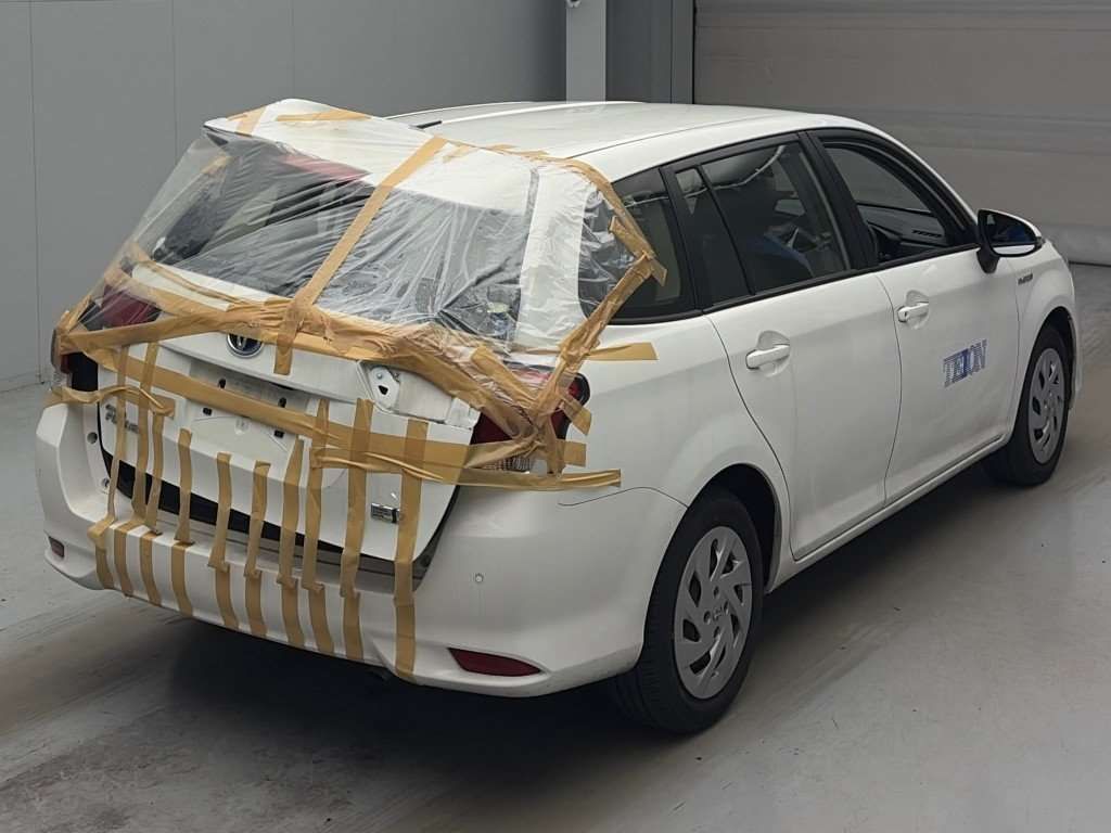 2020 Toyota Corolla Fielder ハイブリッド EX auction photo 2