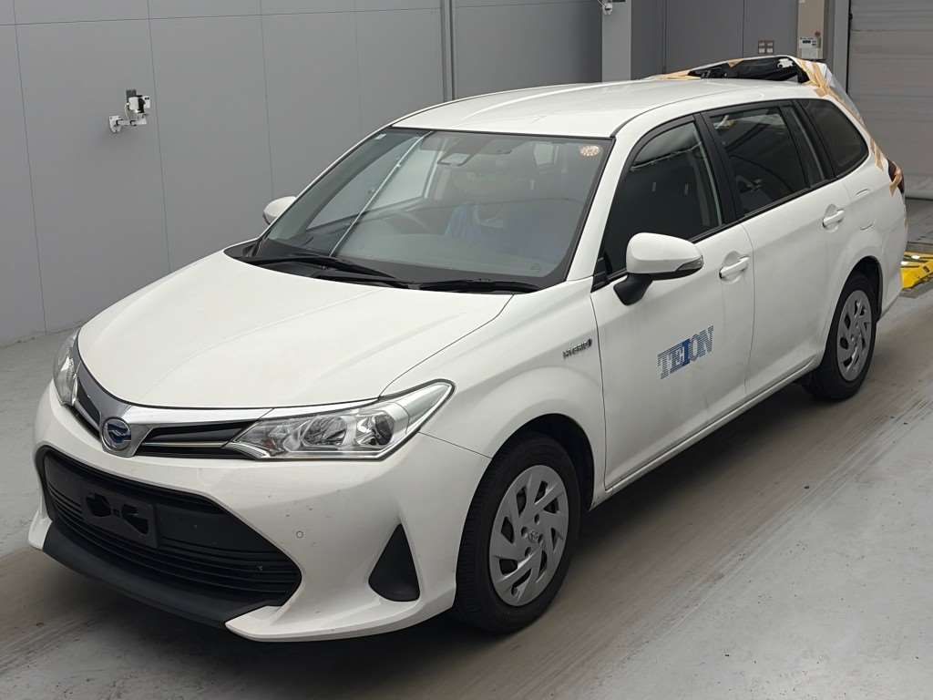Japan Auction Vehicles 4 2020 Toyota Corolla Fielder ハイブリッド EX auction photo
