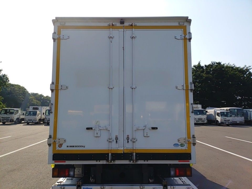 2017 Isuzu Elf auction photo 25