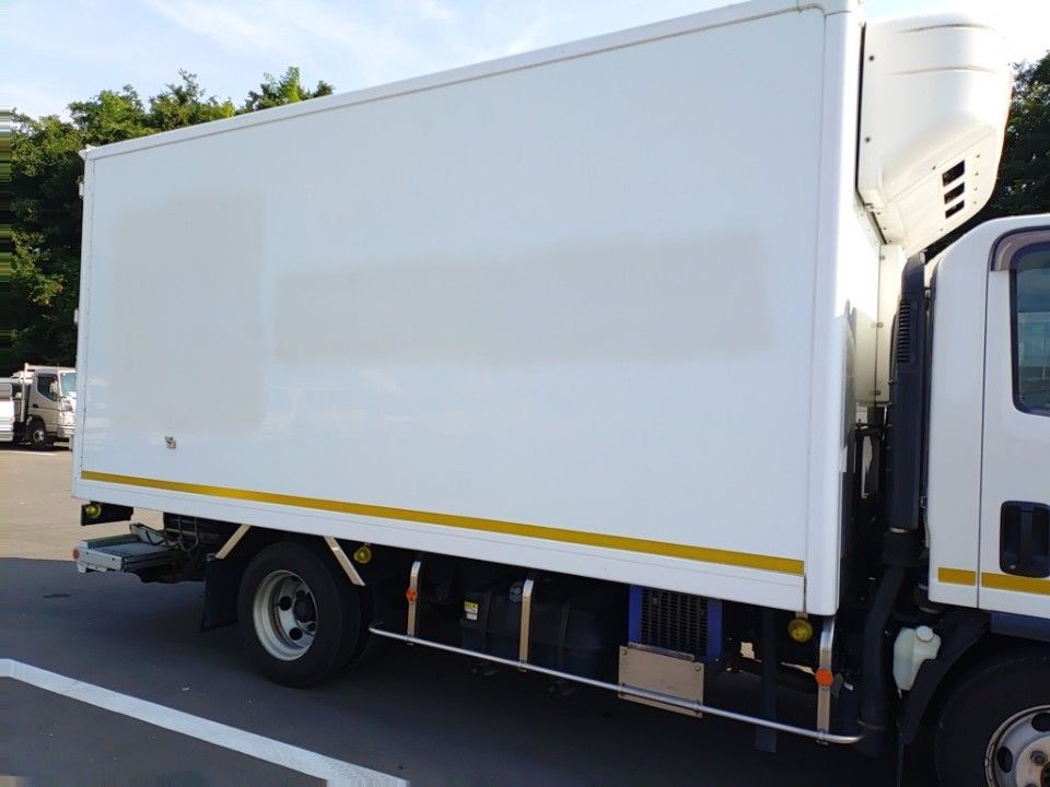 2017 Isuzu Elf auction photo 23