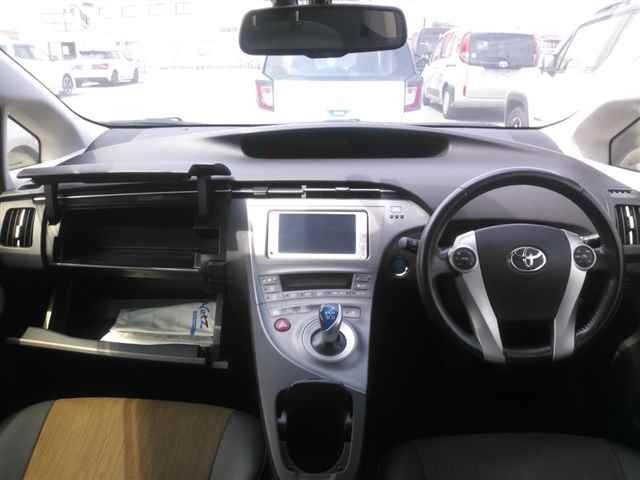 2013 Toyota Prius G auction photo 8