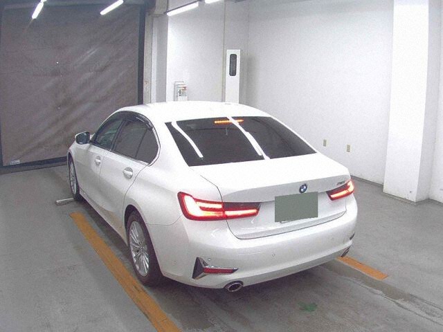 2021 BMW 3 Series 318I40TH Anniversary E auction photo 2