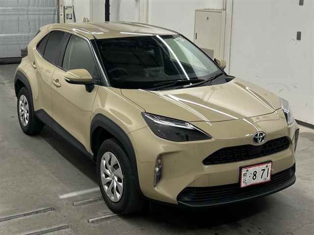 Japan Auction Vehicles 10 2023 Toyota Yaris Cross X auction photo