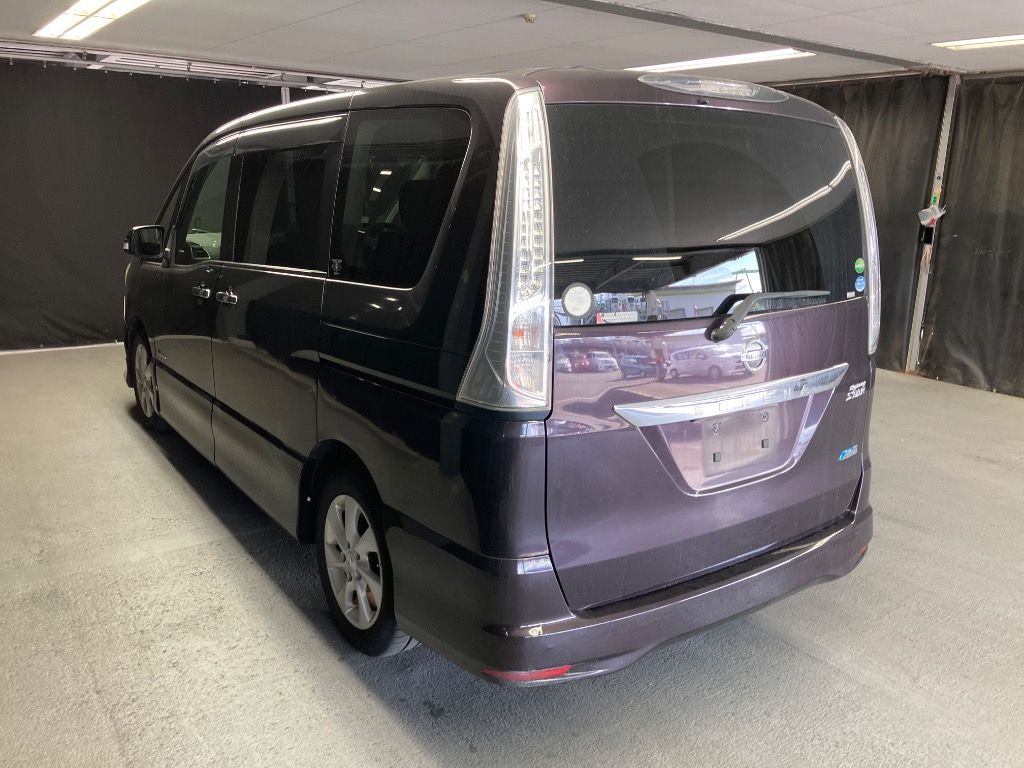 2013 Nissan Serena HWS S-HYBRID Vエアロモード auction photo 2