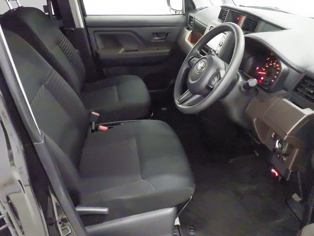 2018 Toyota Tank XS auction photo 6