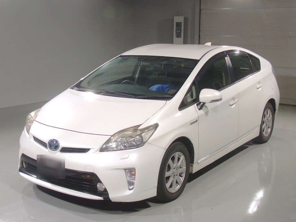 2014 Toyota Prius Sツーリングセレクション Japan auction vehicle