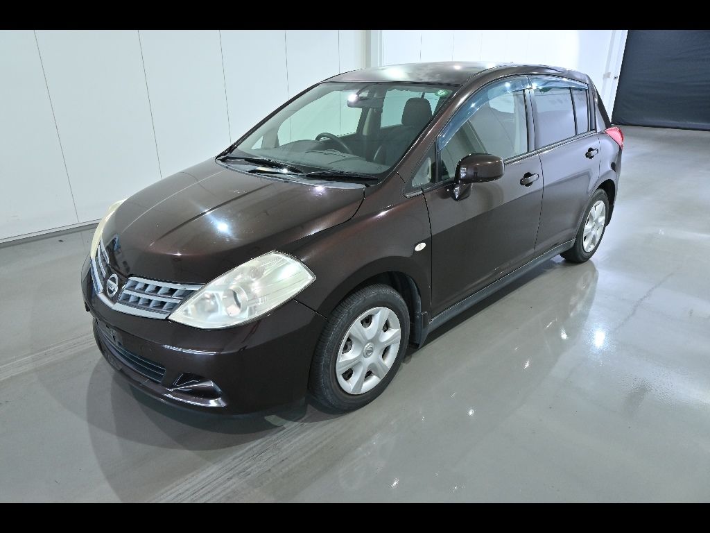 2011 Nissan ティーダ 15M SV+プラズマ auction photo 4