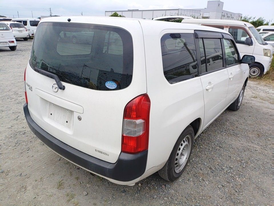 2019 Mazda ファミリア auction photo 2