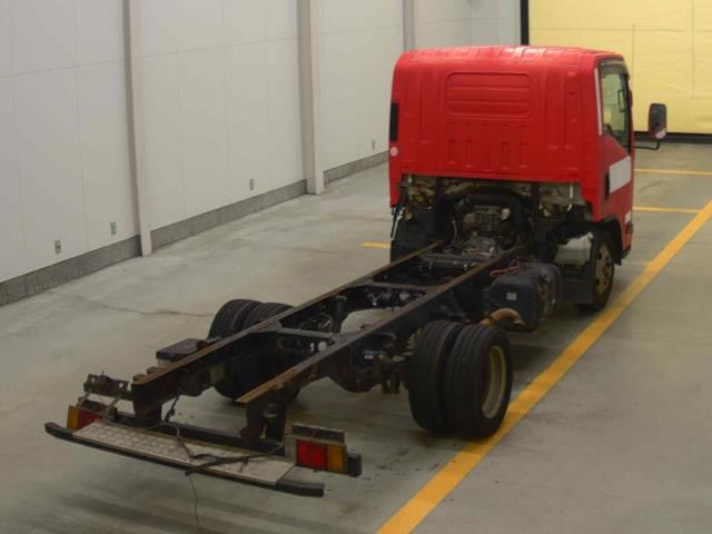 2008 Isuzu Elf シャーシ auction photo 2