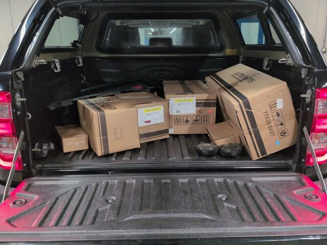 2018 Toyota Hilux 4WD auction photo 3