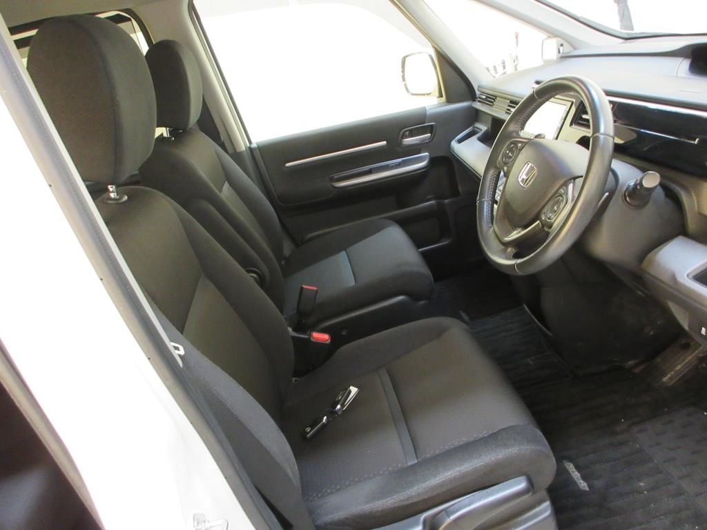 2021 Honda Stepwgn 4WD Honda Sensing 8-seater auction photo 6