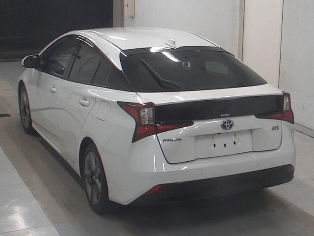 2021 Toyota Prius Aツーリングセレクション auction photo 2