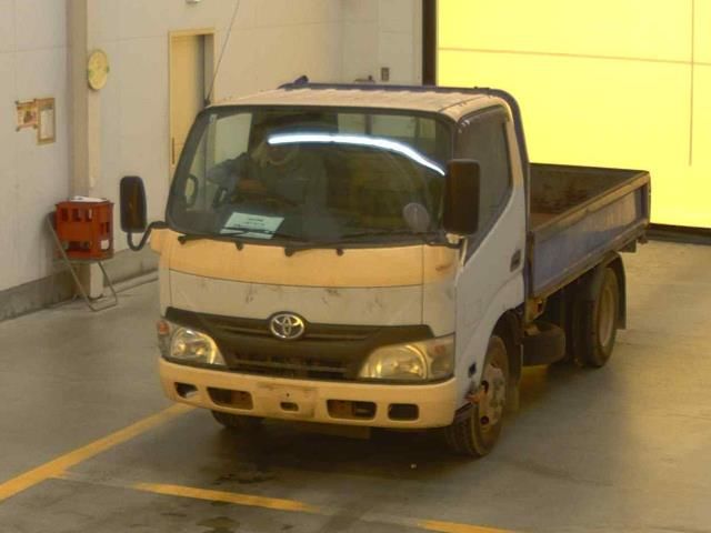 Japan Auction Vehicles 10 2012 Toyota Dyna Flatbed auction photo