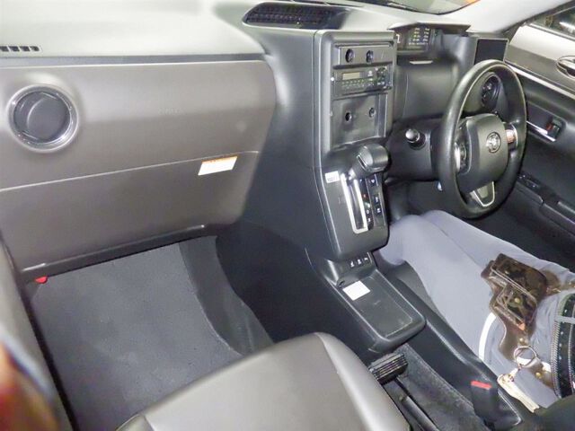 2023 Toyota ジャパンタクシー タクミ auction photo 3