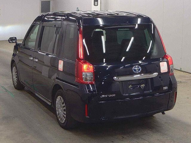 2023 Toyota ジャパンタクシー タクミ auction photo 2