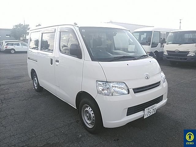 2014 Toyota タウンエース バン 5D 4WD GL 0.7トン Japan auction vehicle