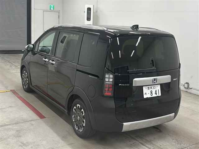 2026 Honda Freed eHEV Crosstar auction photo 2