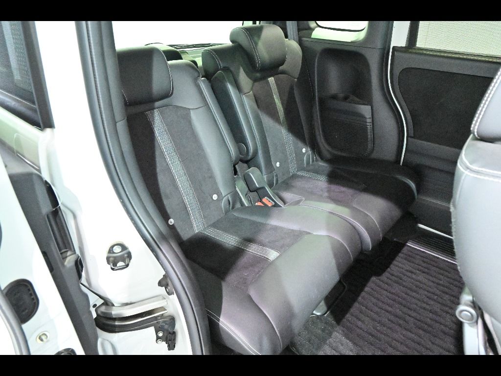 2021 Honda N-BOX カスタムLターボ auction photo 7