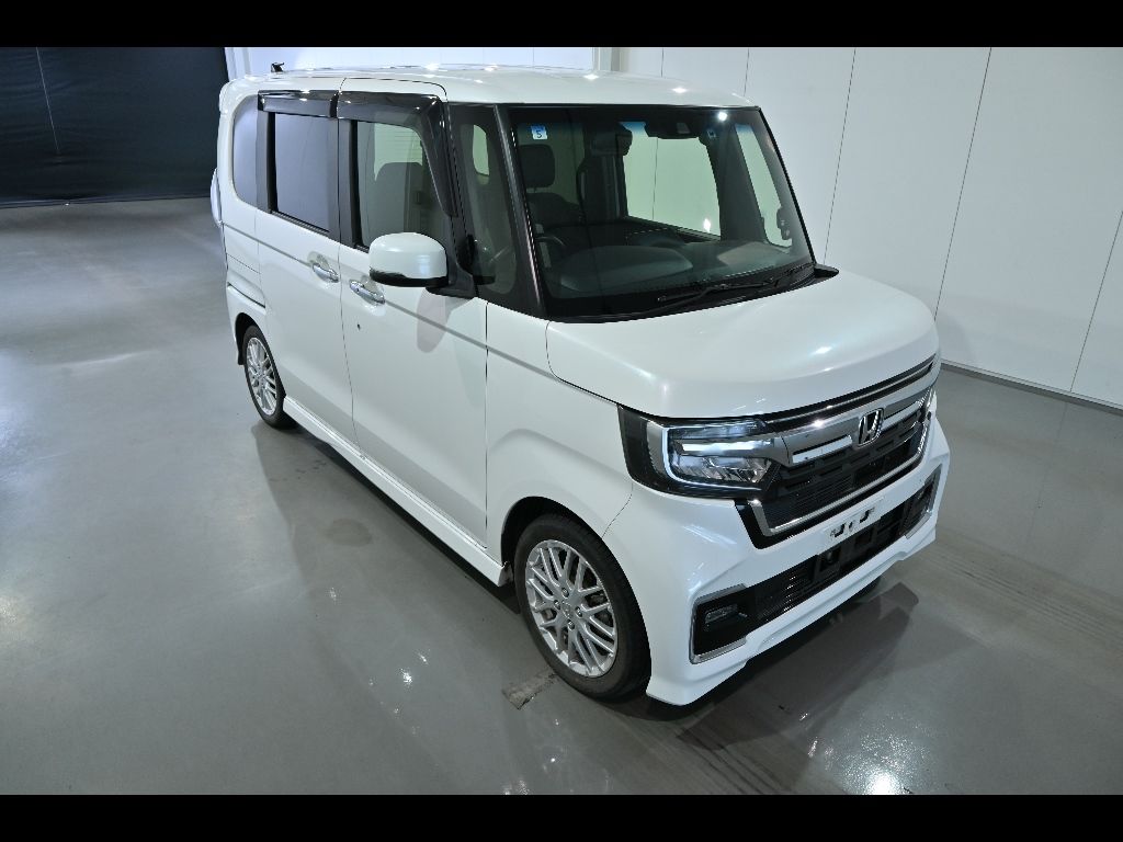 2021 Honda N-BOX カスタムLターボ Japan auction vehicle