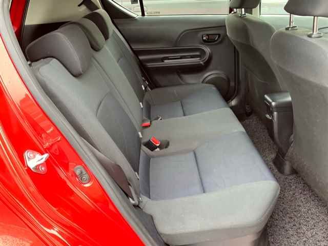 2015 Toyota Aqua S auction photo 7