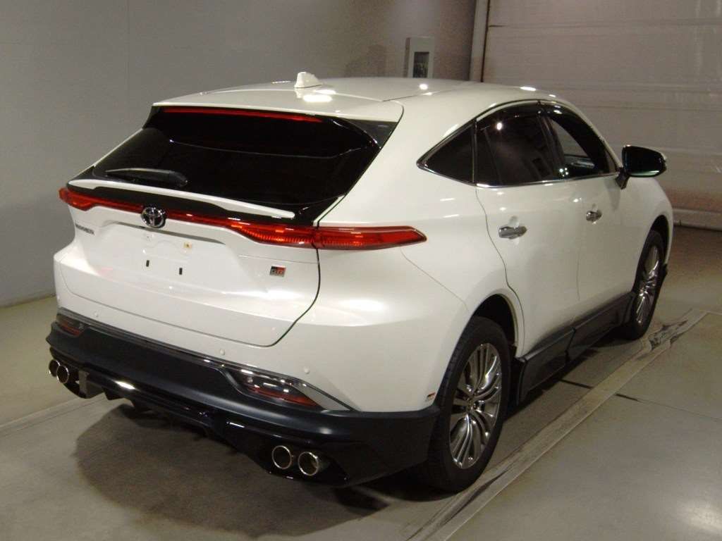 2021 Toyota Harrier Z 4WD auction photo 2