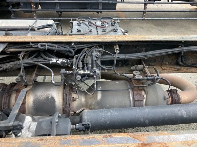 2017 Mitsubishi Fuso Sグレート chassis auction photo 16