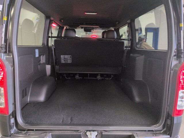 2025 Toyota Hiace LSGL Dark Pla S 4WD auction photo 3