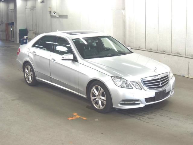 Japan Auction Vehicles 5 2009 Mercedes-Benz E 350 AV auction photo