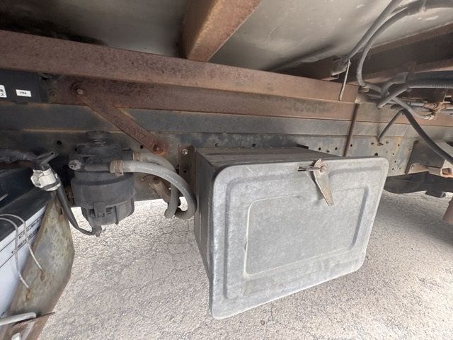 2010 Toyota Dyna アルミウイング auction photo 12