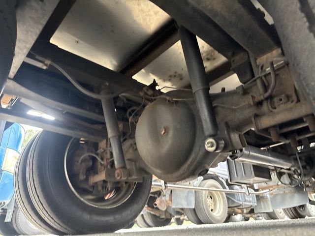2010 Toyota Dyna アルミウイング auction photo 10