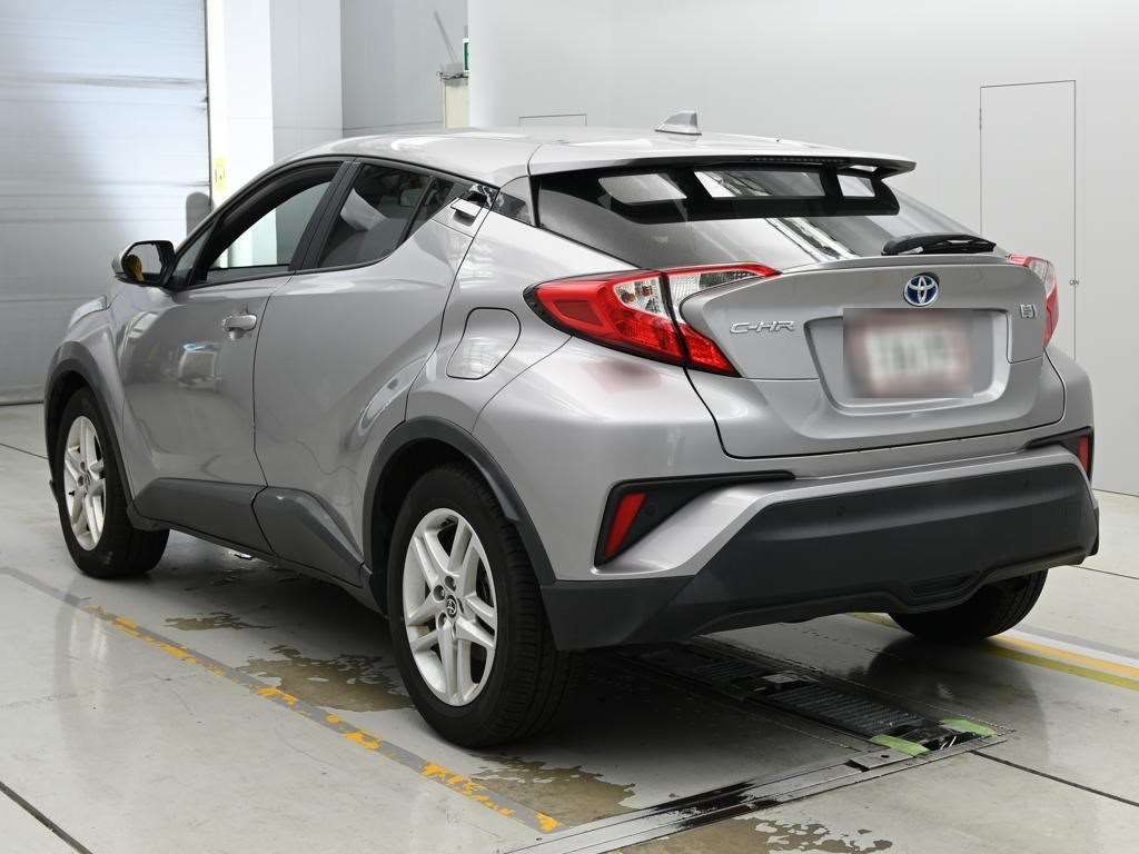2021 Toyota C-HR S auction photo 6