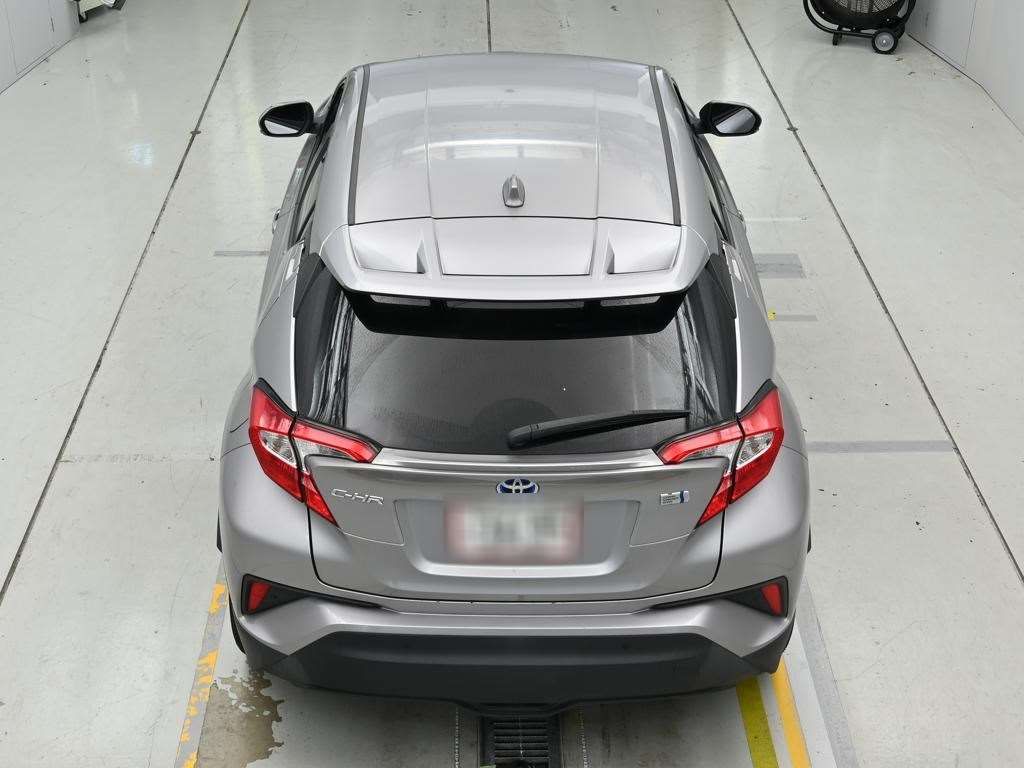 2021 Toyota C-HR S auction photo 8