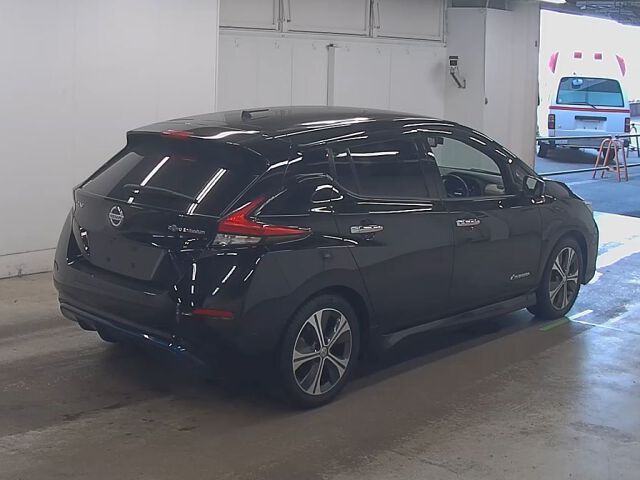 2018 Nissan Leaf G auction photo 5
