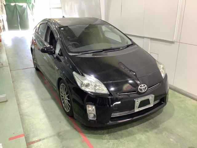 2011 Toyota Prius S Japan auction vehicle