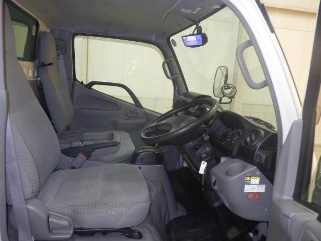 2018 Toyota Dyna covered car auction photo 6