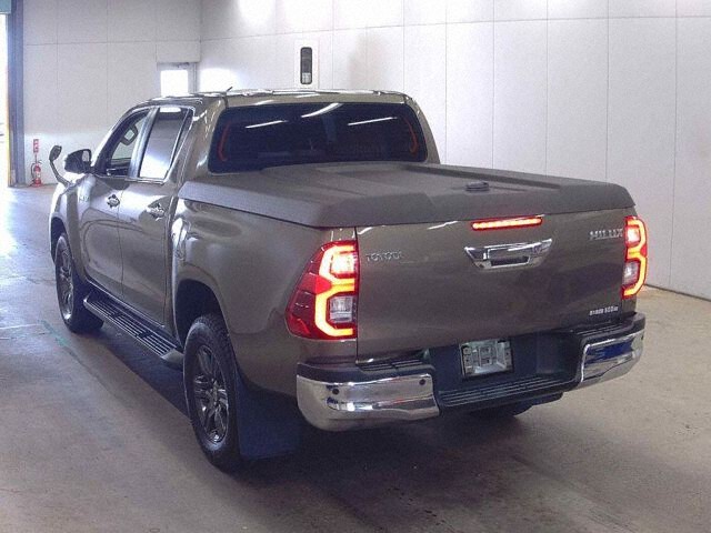 2022 Toyota Hilux Z 4WD auction photo 2