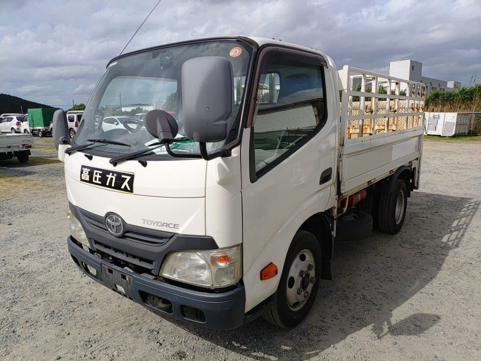 Japan Auction Vehicles 33 2012 Toyota Toyoace auction photo