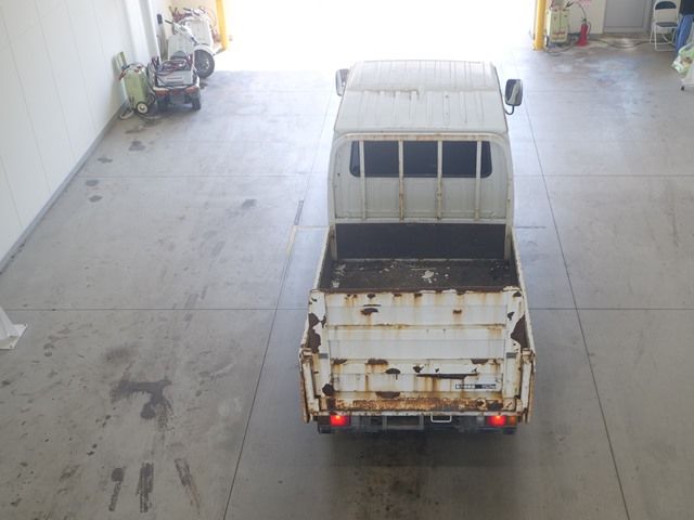 2005 Isuzu Elf Wキャブ PG.4WD auction photo 3