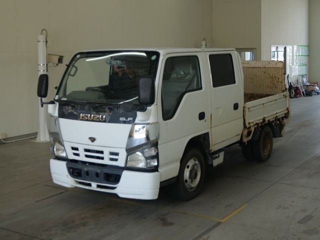 2005 Isuzu Elf Wキャブ PG.4WD Japan auction vehicle