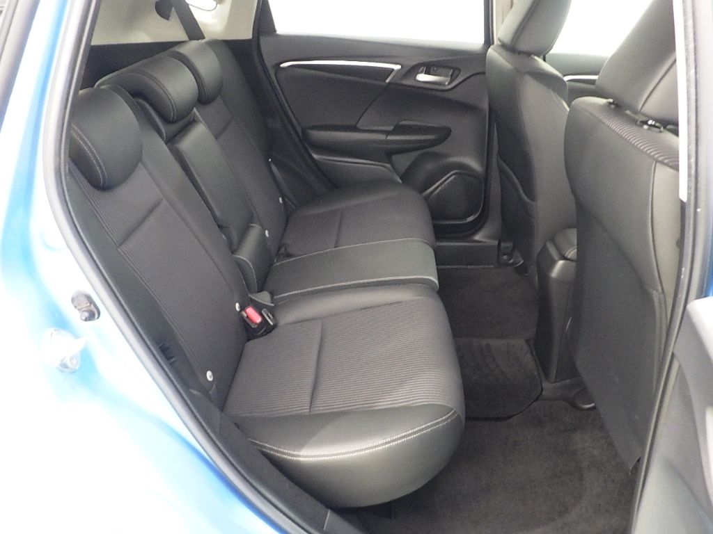2018 Honda Fit ハイブリッドLホンダセンシング auction photo 7