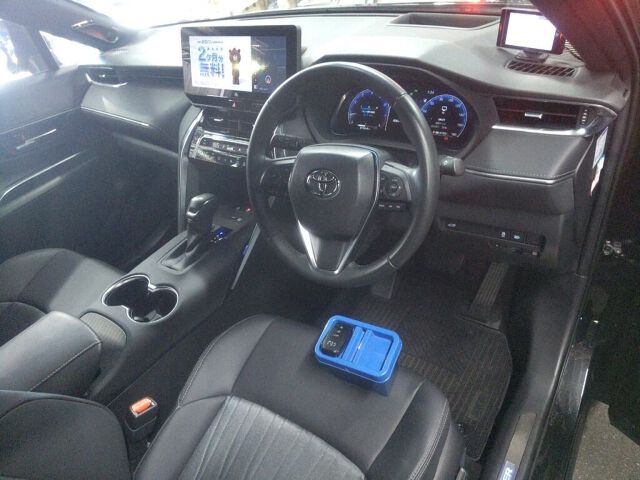 2024 Toyota Harrier Z auction photo 3