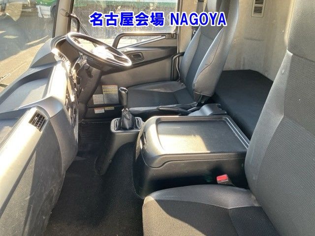 2019 Mitsubishi Fuso Fighter Hira auction photo 5