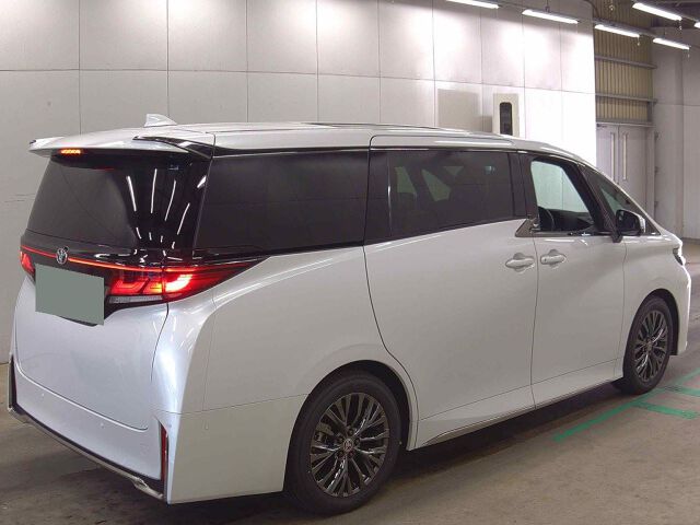 2025 Toyota Vellfire Z Premier auction photo 5