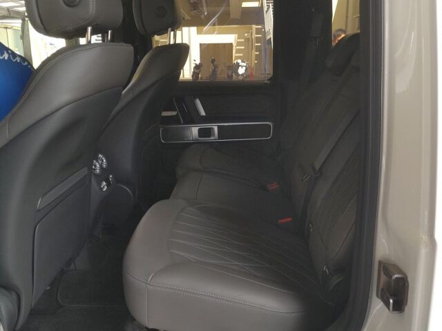 2025 Mercedes-Benz G-Class G450D AMGラインP 4WD auction photo 6
