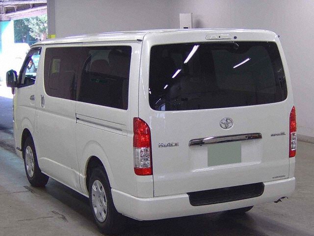 2021 Toyota Hiace LスーパーGLダーク2 auction photo 2